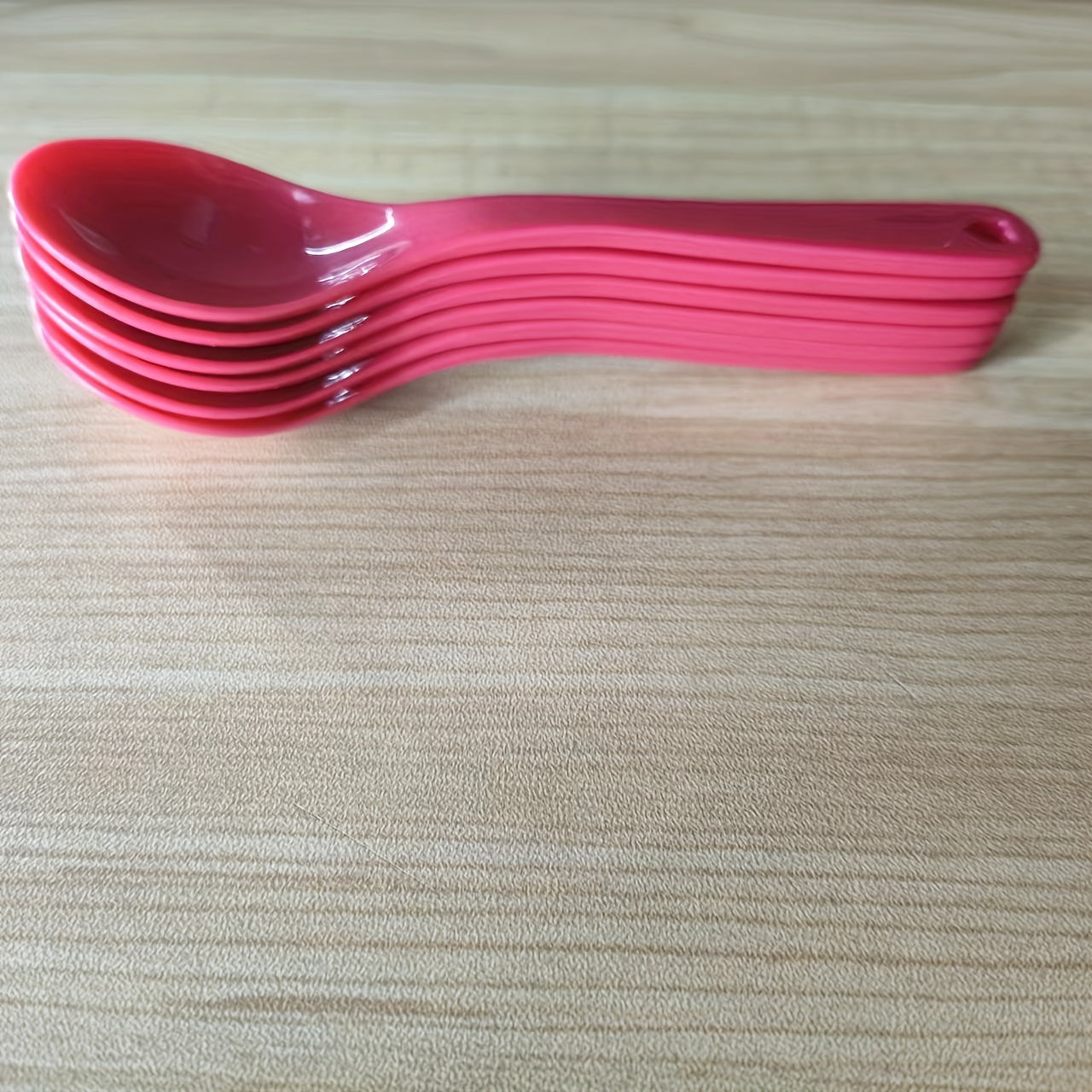 Multi-purpose Plastic Spoon: Perfect for Dining, Coffee, Sweets, and Mixing Cocktails - Strong and Long-lasting Kitchen Tool