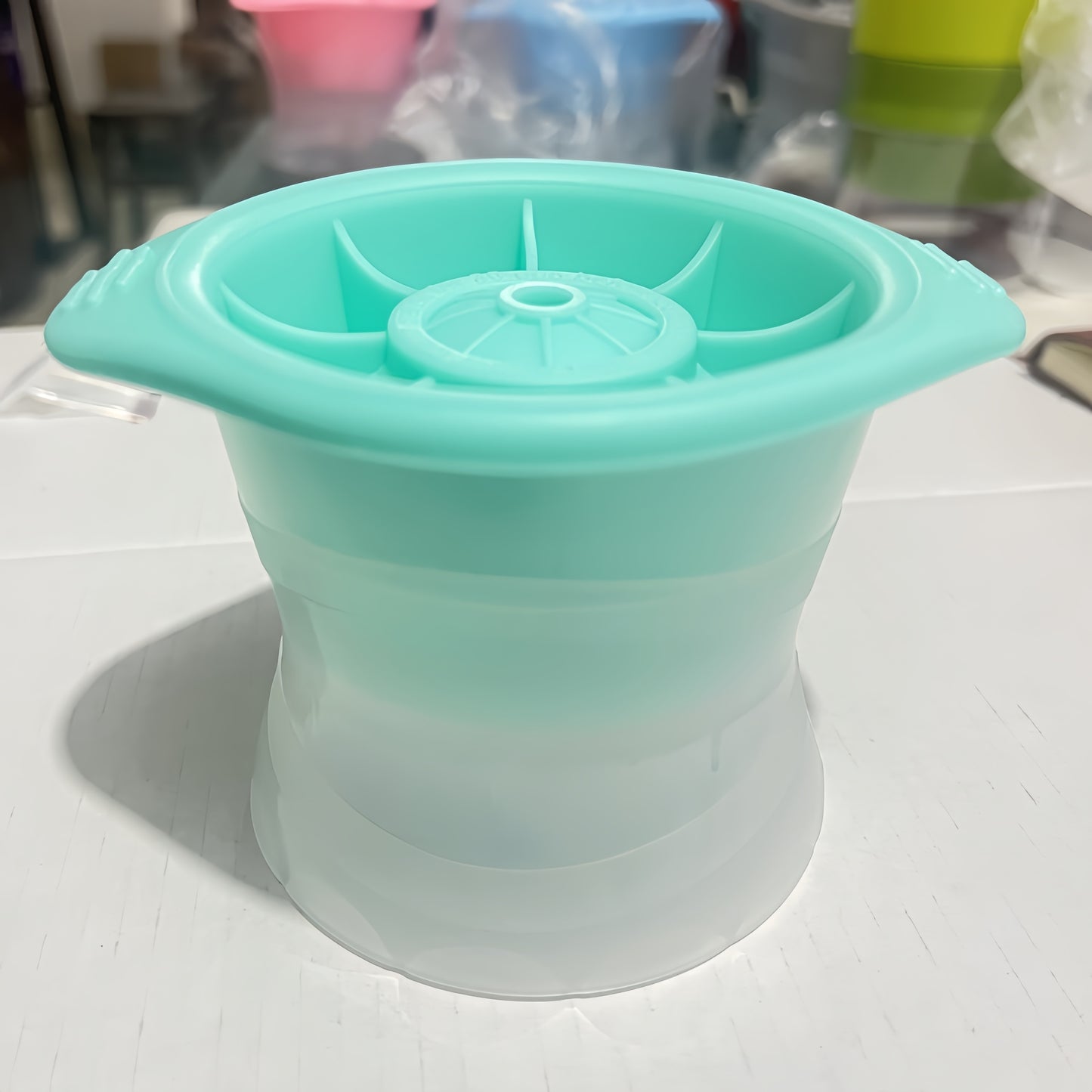 Large 98g silicone ice ball mold for making 6cm round ice balls.