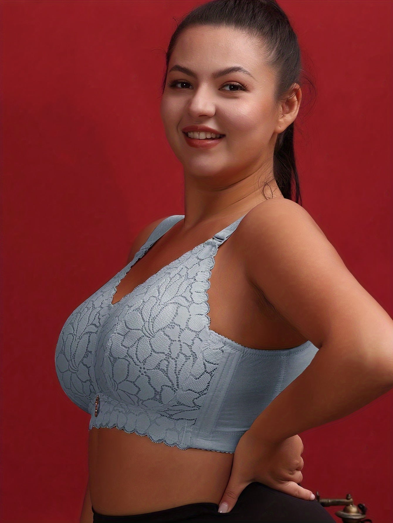 Stylish French-inspired plus size lace bralette with floral print - thin, wireless, breathable, and slimming.