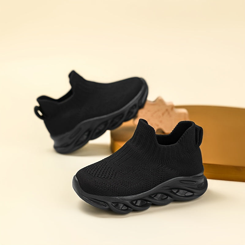 New, stylish and lightweight baby shoes for boys and girls with high breathability and attractive design.