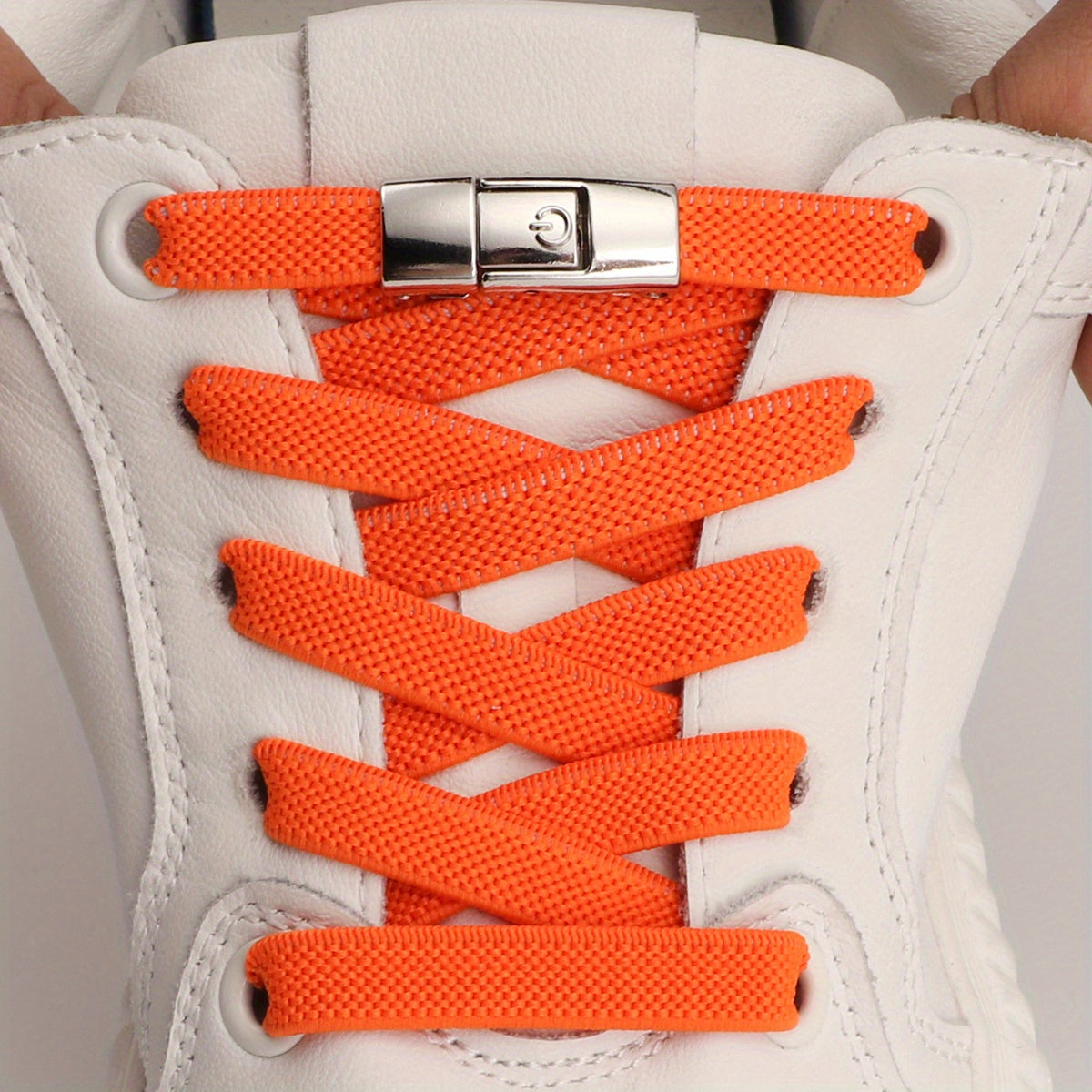 Women's white laces with buckles for sneakers.