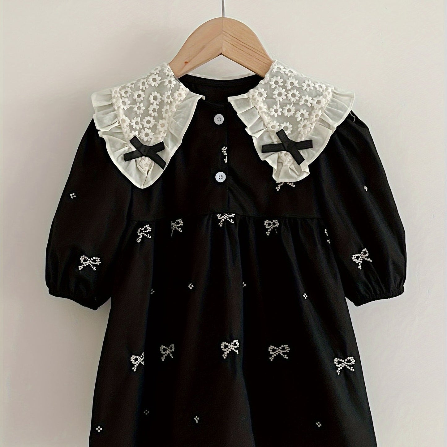 Black long-sleeve dress with lace trim and butterfly collar, featuring cute Korean-style embroidery for girls in spring and autumn