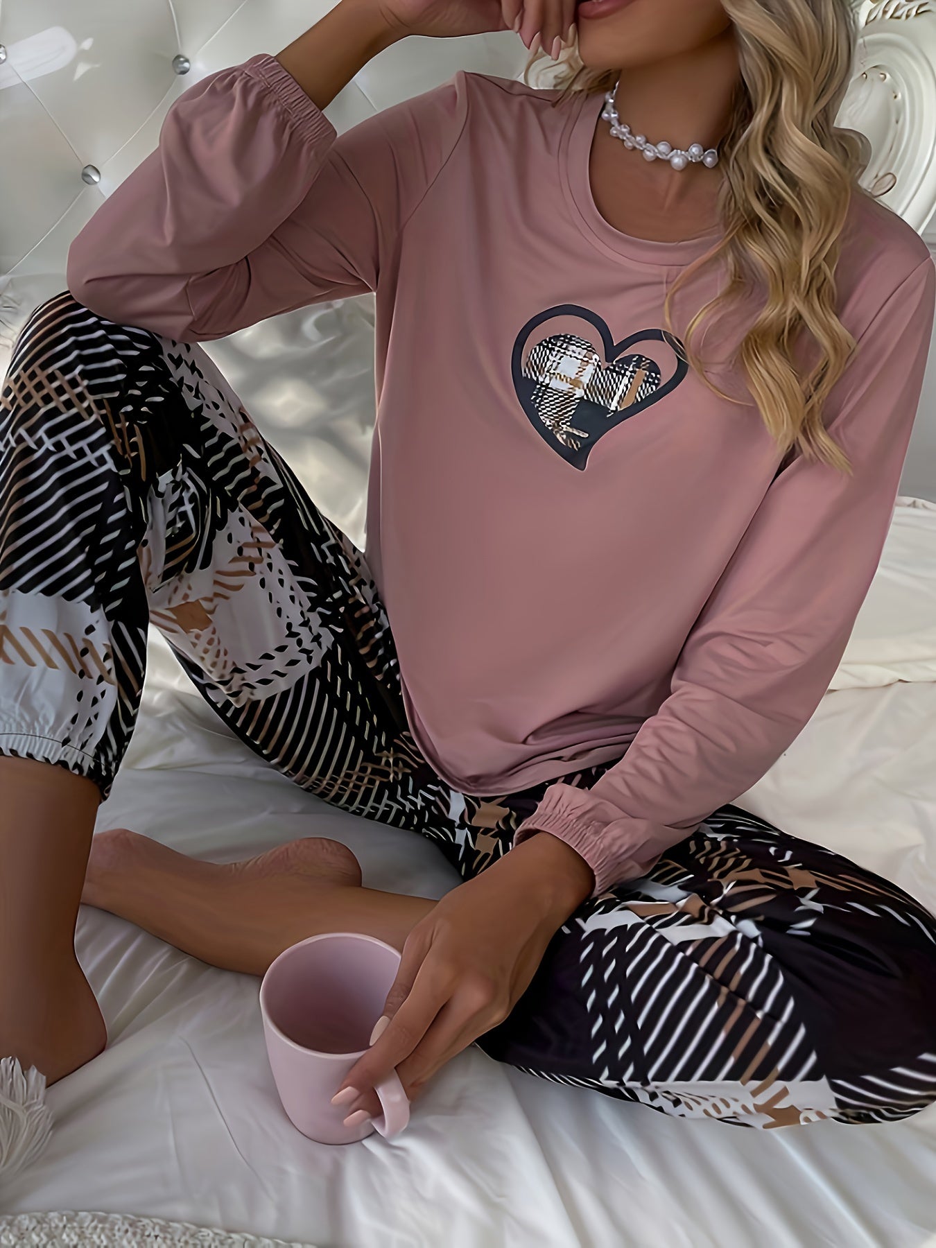 Women's Heart Print Pajama Set with Long Sleeve Top and Plaid Pants