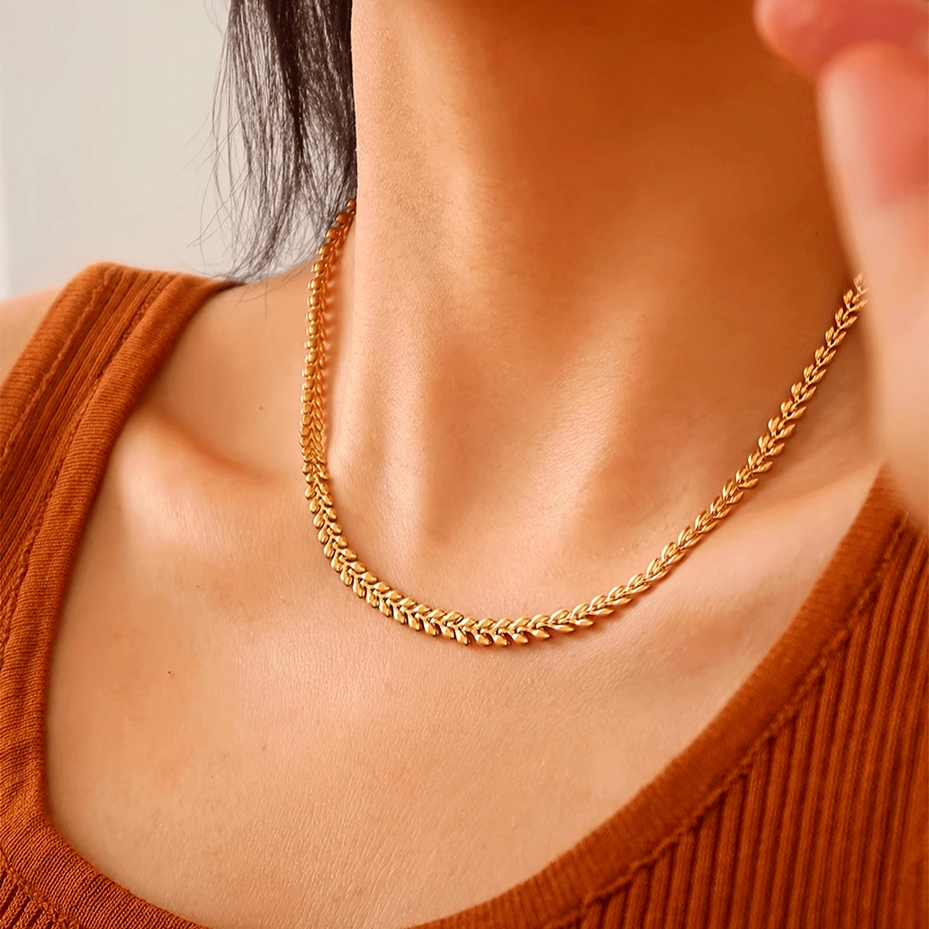 Necklace for Women with 1 Unique Wheat Ear Design, Stainless Steel Plated with 18K Gold, Clavicle Chain