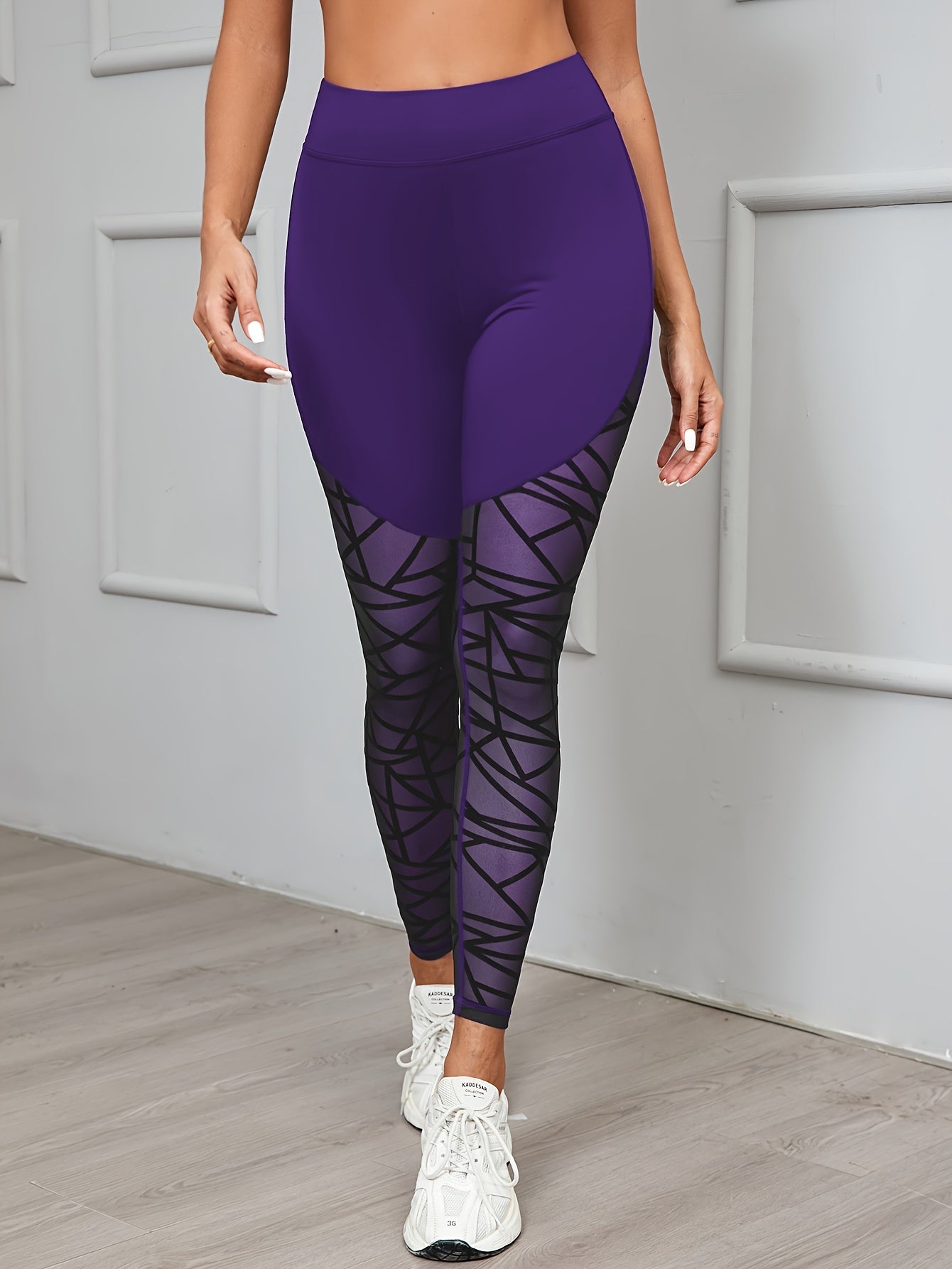 High waist geometric mesh leggings for daily fitness and yoga, women's activewear.