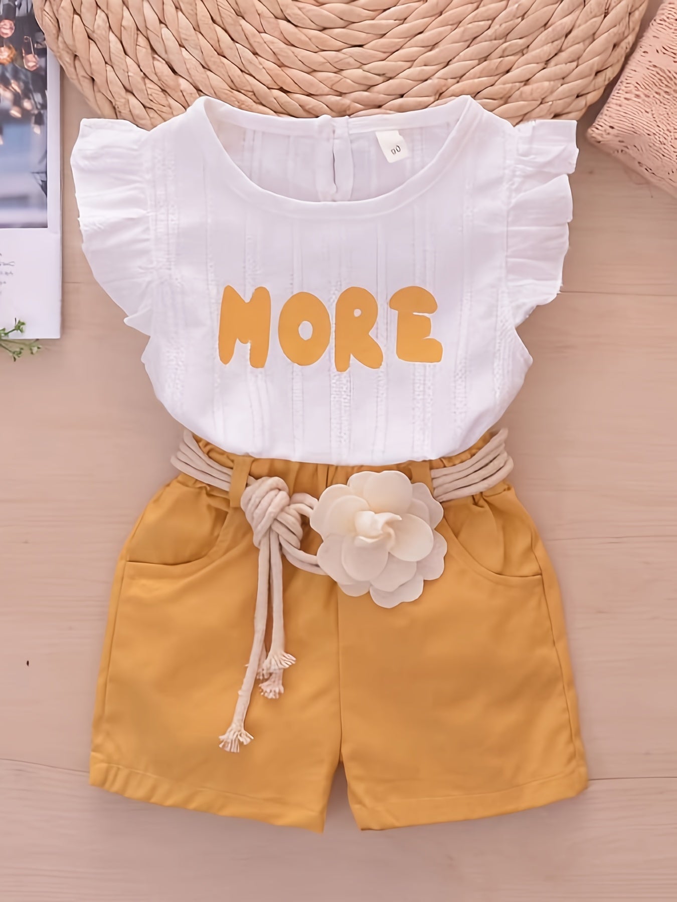 Factory direct sales of girls' cotton flying sleeve jacquard short-sleeved shirt and shorts set with flower belt princess pants