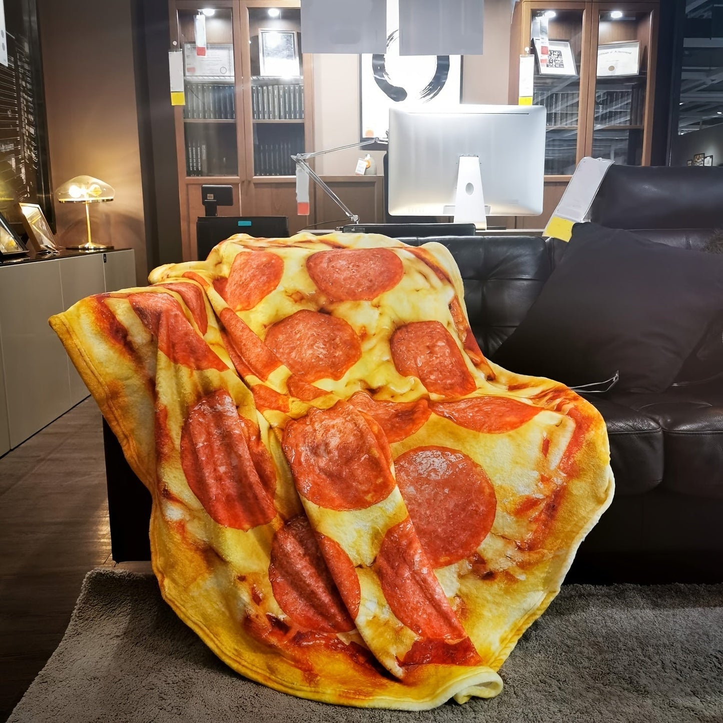 1 Pizza Flannel Blanket – Cozy Sofa Throw, Hilarious Food Blanket, Oversized Beach Towel, Ideal for Camping or Home Bed Use