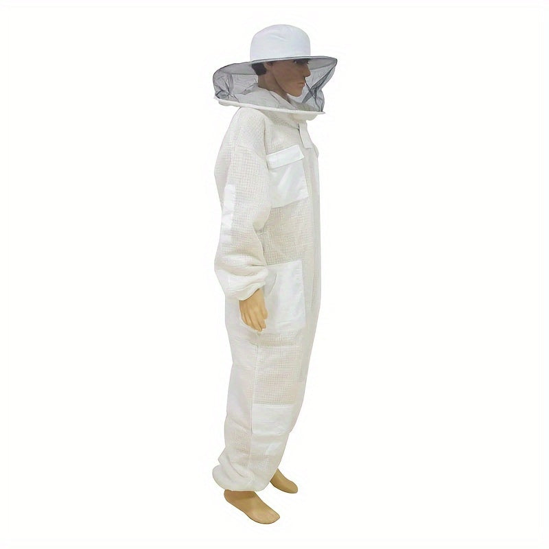 Durable 3-layer beekeeper suit for maximum protection, with breathable, thick material.