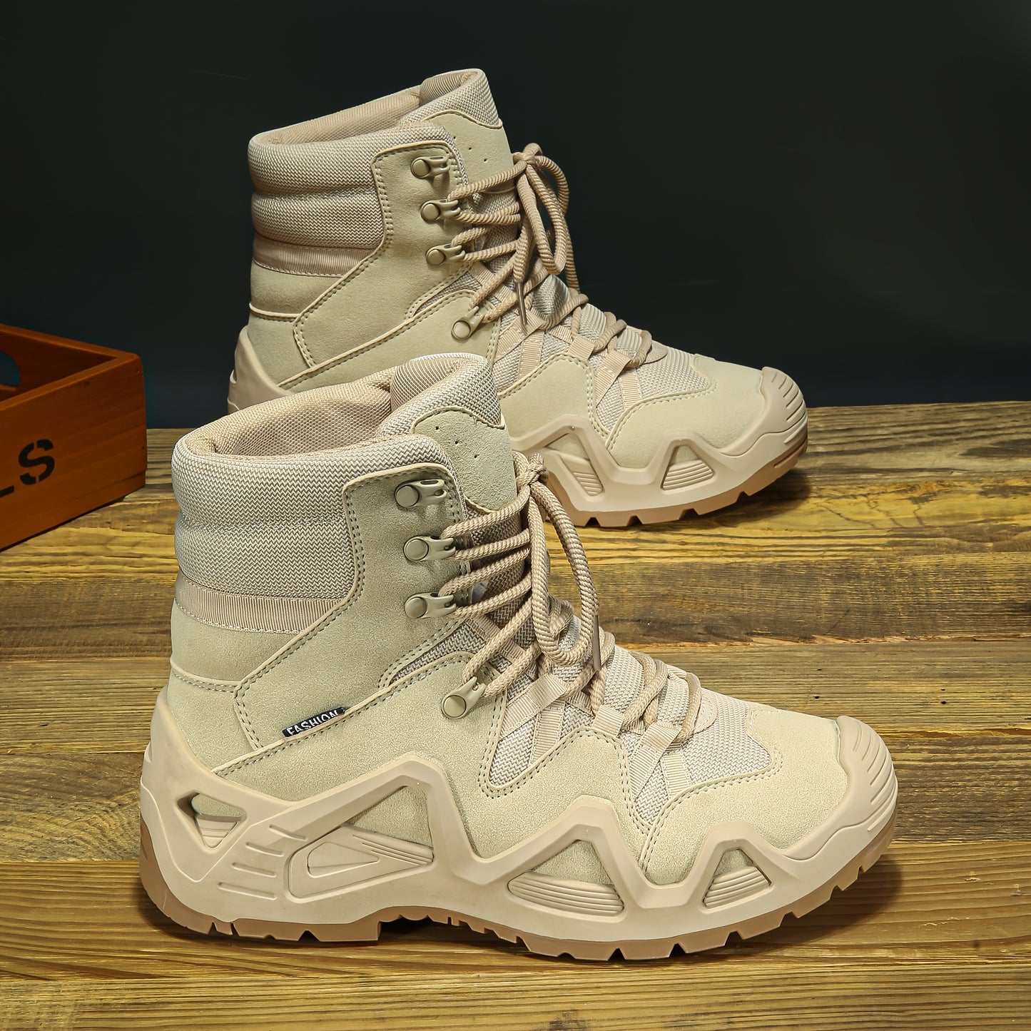 Men's Tactical Hiking Boots for Winter Camping