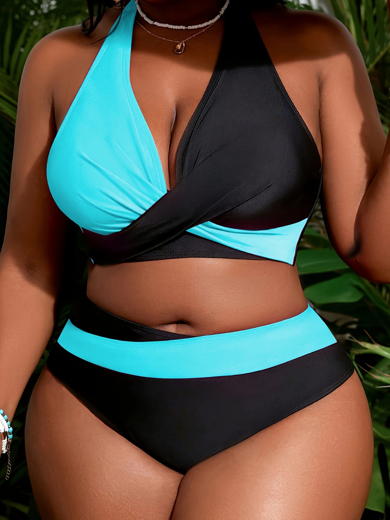 Plus-size two-piece swimsuit for women