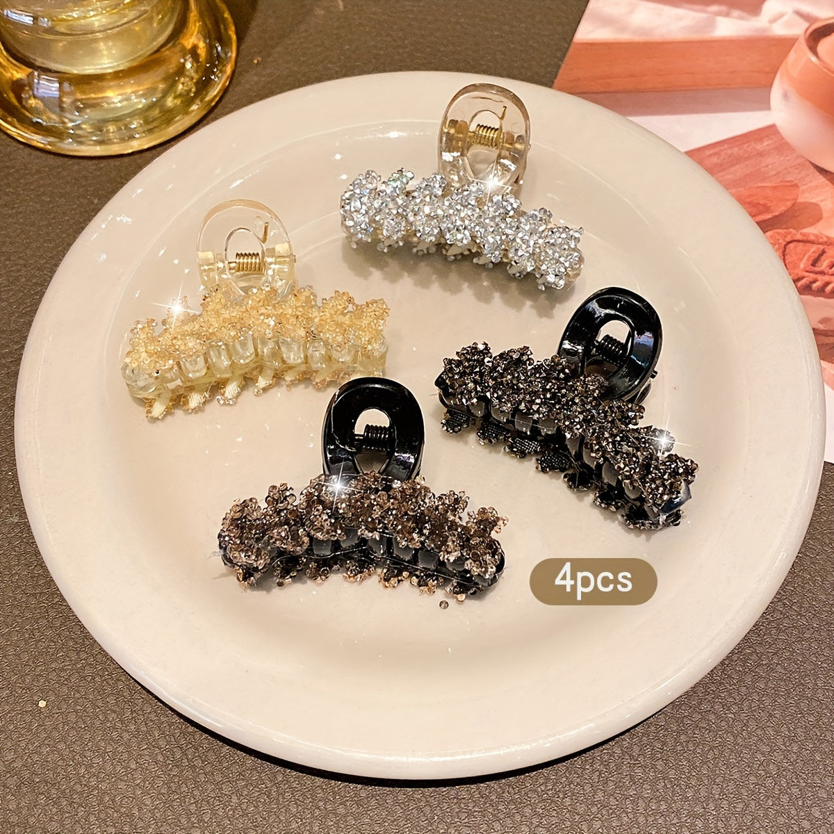 4 fashionable grab clips for daily hair accessory use.