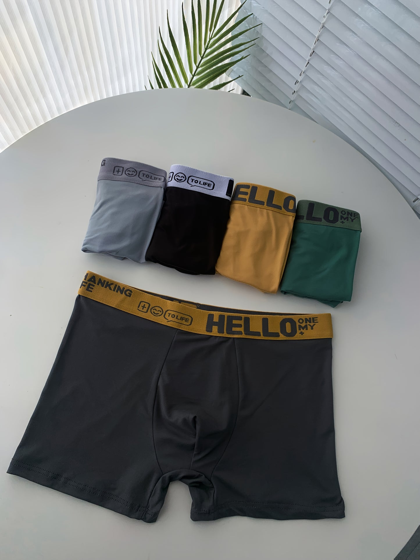 Randomly selected 1-5pcs of solid color men's boxer shorts, featuring soft, breathable, and comfortable 3D U-shaped design.