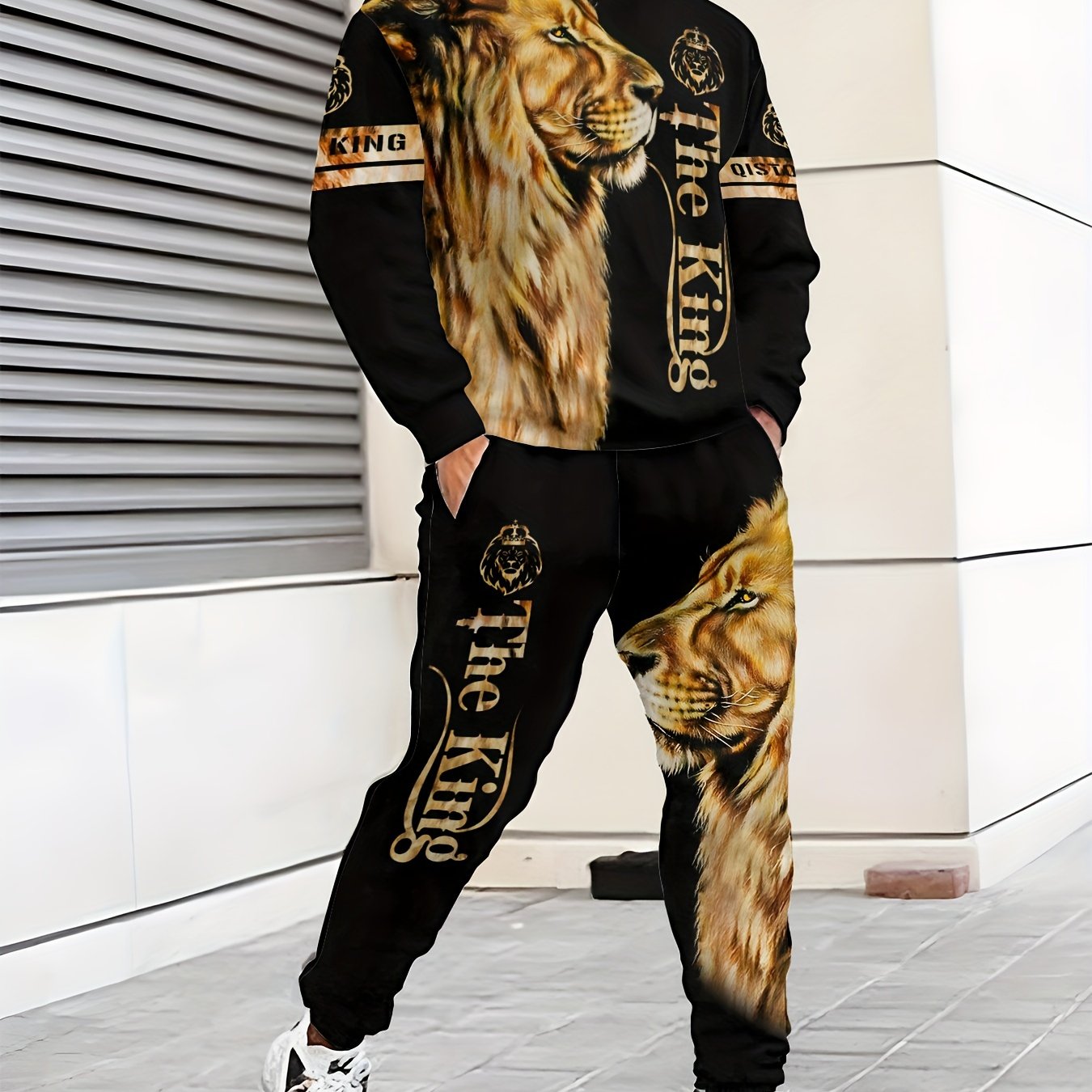 Men's lion print hoodie and sweatpants set made of polyester knit fabric. Regular fit with elastic waist and printed design for casual style.