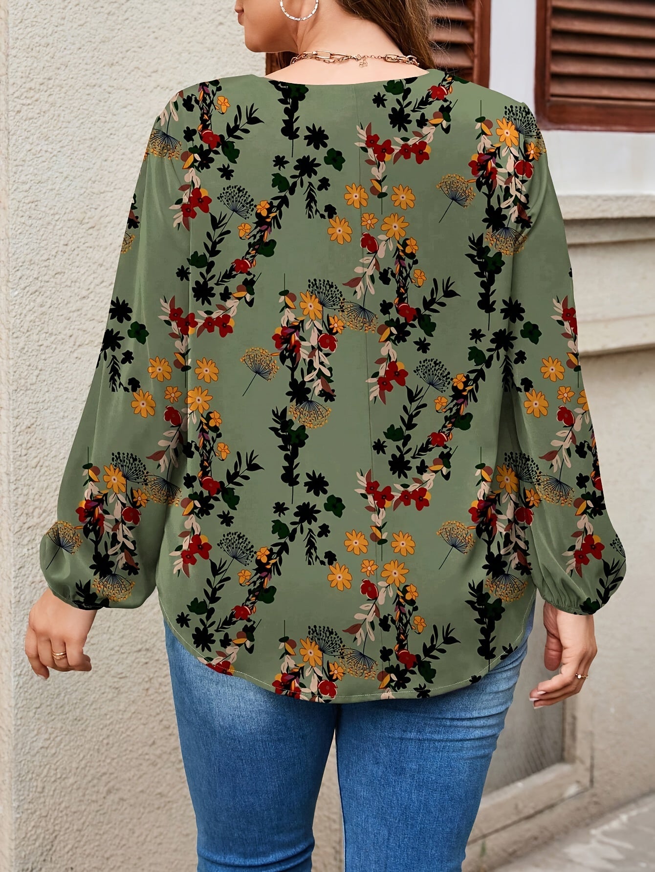 Floral V-Neck Blouse, Plus Size with Lantern Sleeves, Casual, Machine Washable Polyester, Non-Stretch Fabric for All Seasons