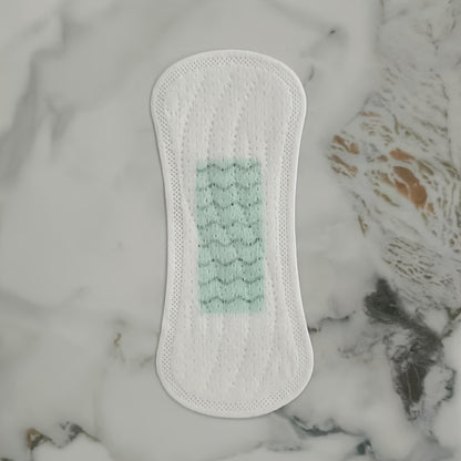 Soft and breathable 155mm menstrual pad for women