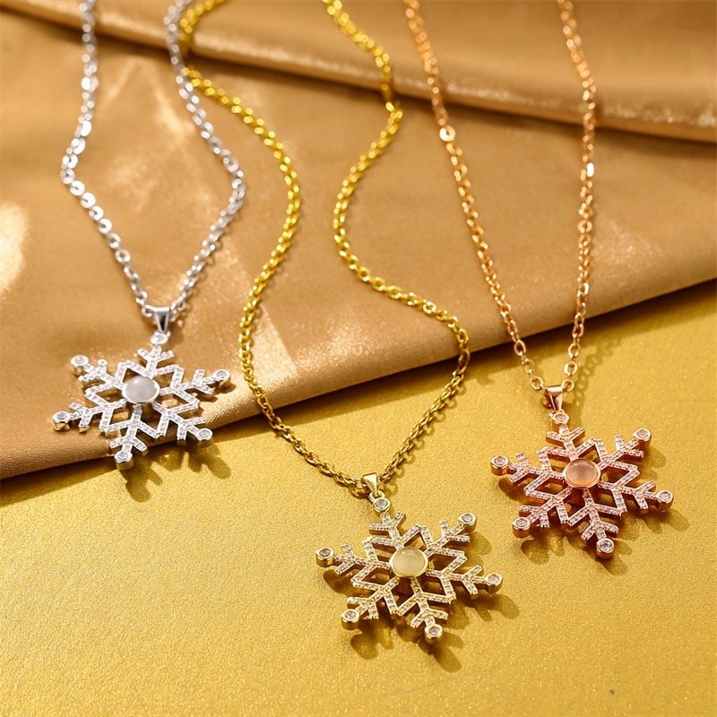 Elegant Snowflake Design 18K Golden Plated Stainless Steel Photo Pendant Necklace, Personalized Christmas Ornament, Perfect for Any Occasion and Gift-Giving