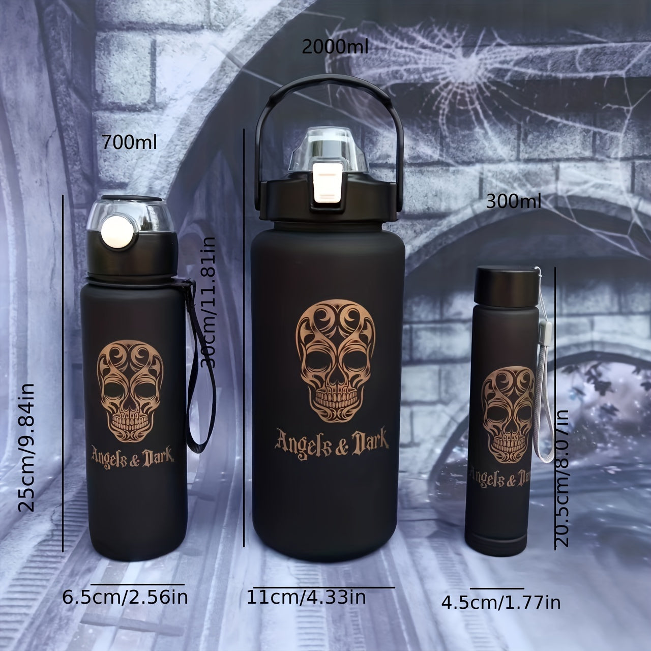 "Angels & Dark Skull" suv idishlari 300ml, 700ml va 2000ml o'lchamlarida: Mustahkam, Suv o'tkazmaydigan, Ofis, Maktab, Sport zalida va Tashqarida foydalanish uchun zamonaviy.