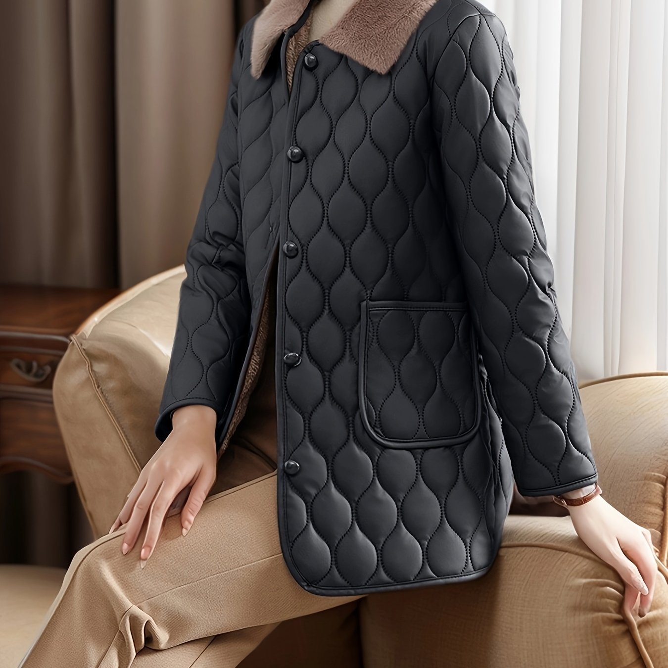 Women's polyester quilted jacket with contrast faux fur collar, long sleeve, regular fit, placket, and flared hem, 60g weight, all-season outerwear.