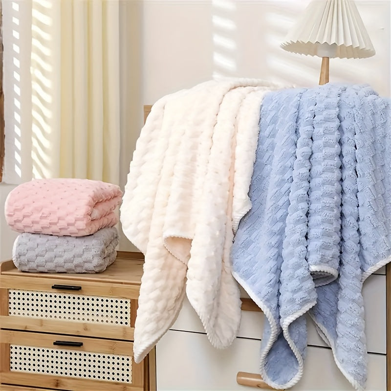 Set of 4 adult waffle weave bath towels - Made with super absorbent ultra-fine fiber, these quick-dry textured bathroom towels are ideal for use in the spa, gym, or daily at home. Constructed for durability, this set is composed of 80% ultra-fine fiber