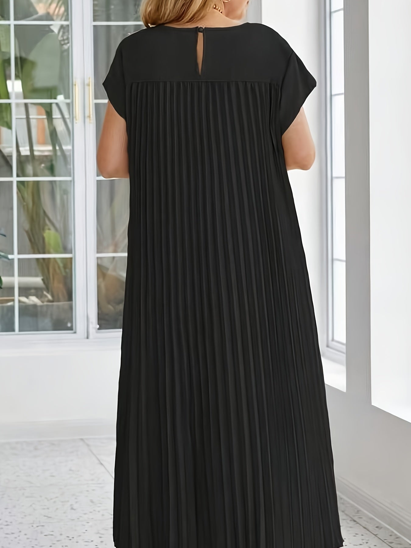 Black pleated midi dress for women, chic short sleeve, round neck, made of polyester & spandex blend, non-stretch woven fabric, ideal for all seasons.