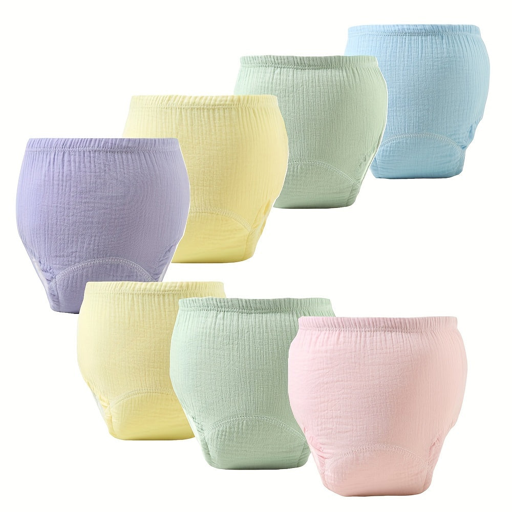 Prevent accidents and help with potty training for both boys and girls with this set of 4/5pcs waterproof washable baby training diapers.