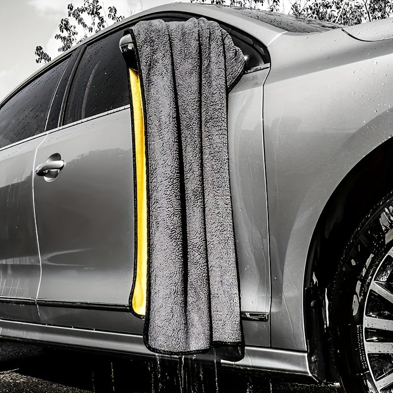 1pc Super Absorbent Microfiber Car Wash Towel for soft and thick car care, cleaning, and maintenance of vehicle exterior, made of polyester.