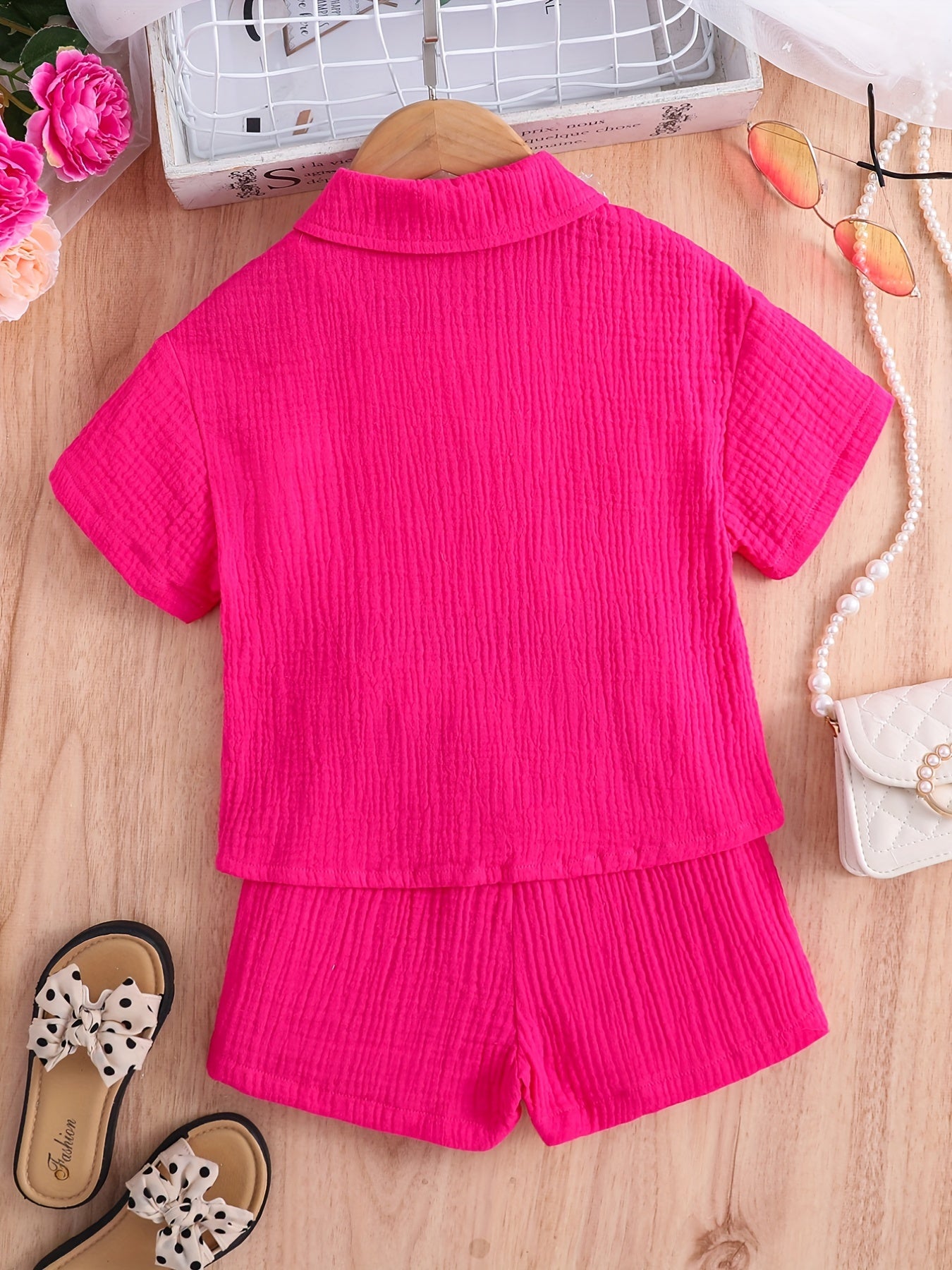 Girls' three-piece summer outfit includes short-sleeve jacket, tank top, and shorts for casual outdoor wear.