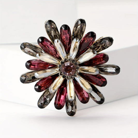 Stylish Sunflower Brooch Pins with Rhinestone Detail, Made from High-Quality Alloy Material - Chic Fashion Accessories for Women's Suits, Sweaters, and Coats