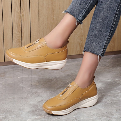 New women's casual flat shoes for spring and autumn, stylish driving shoes, height-increasing loafers.