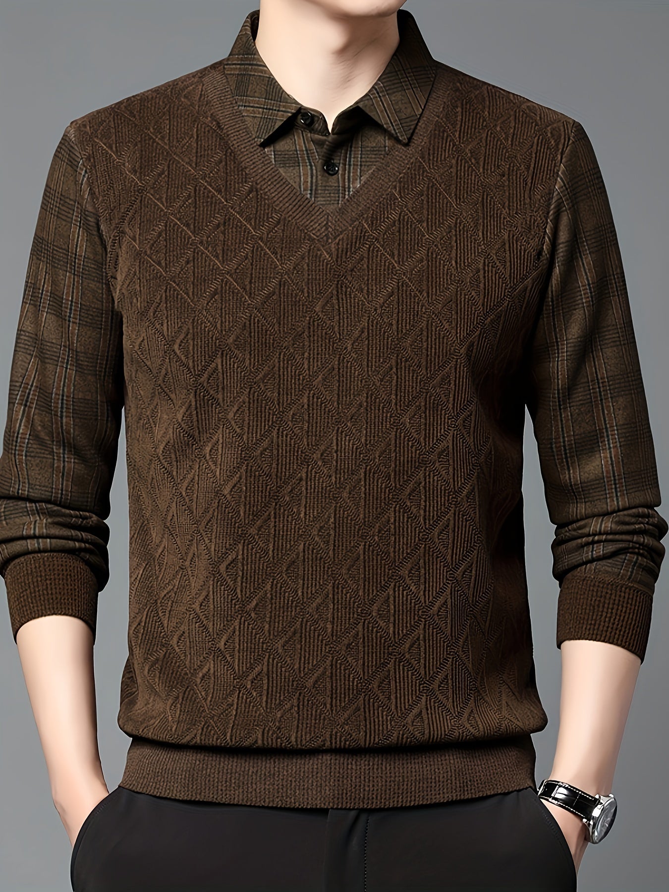 Men's winter sweatshirt with velvet-lined collar for comfort and warmth