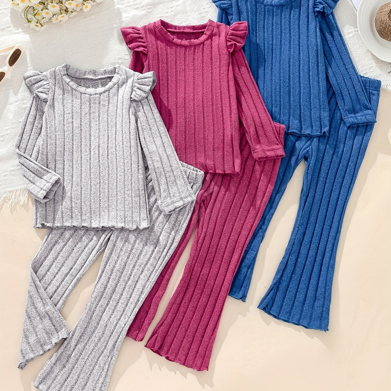 Girls' Sweet and Fashionable Long Sleeve Bell Pants Set with Wood Ear Ears 3 Sets for Spring and Autumn