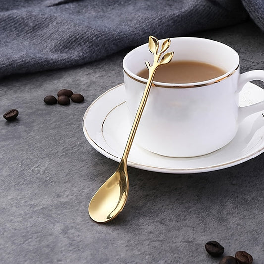 Retro-style stainless steel spoon set perfect for coffee, sugar, ice cream, and desserts - great for use at home, in the kitchen, or in a restaurant.