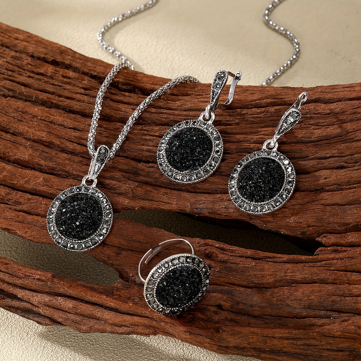 Vintage black crystal jewelry set in boho-chic style for women's parties and casual wear.