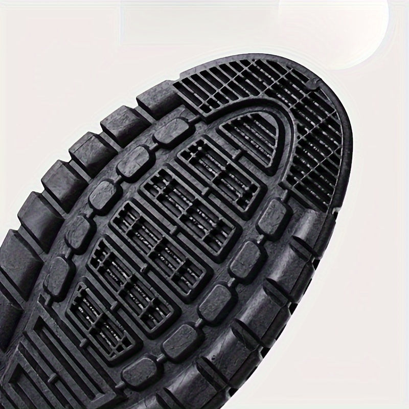 Stylish slip-on low-top shoes for middle-aged men, perfect for business casual wear in autumn and winter.