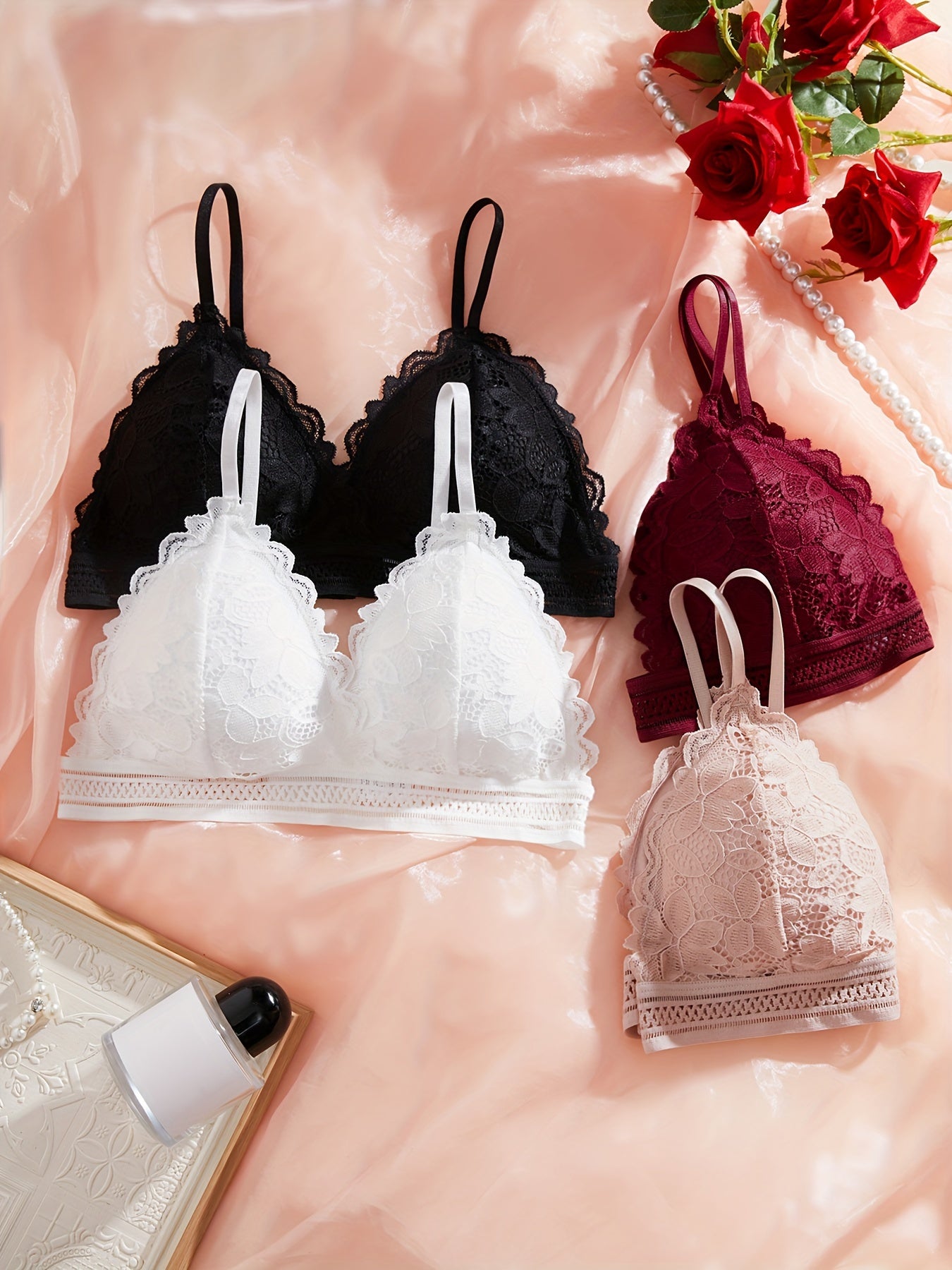 Sexy lace push-up bras without steel rings, with chest pads, beautiful backs, and comfortable fit, sold in a 4-pack.