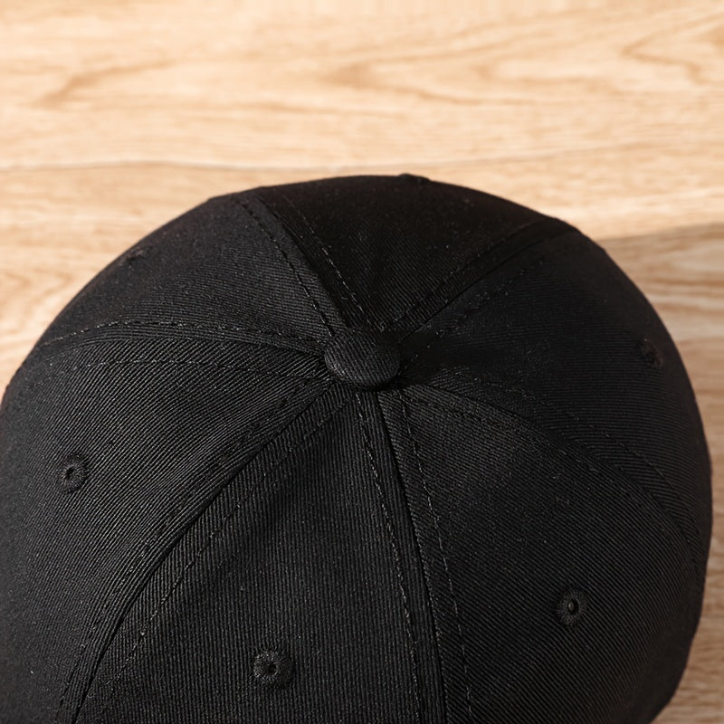 Men's adjustable black baseball cap with wave design for outdoor sports and casual wear.