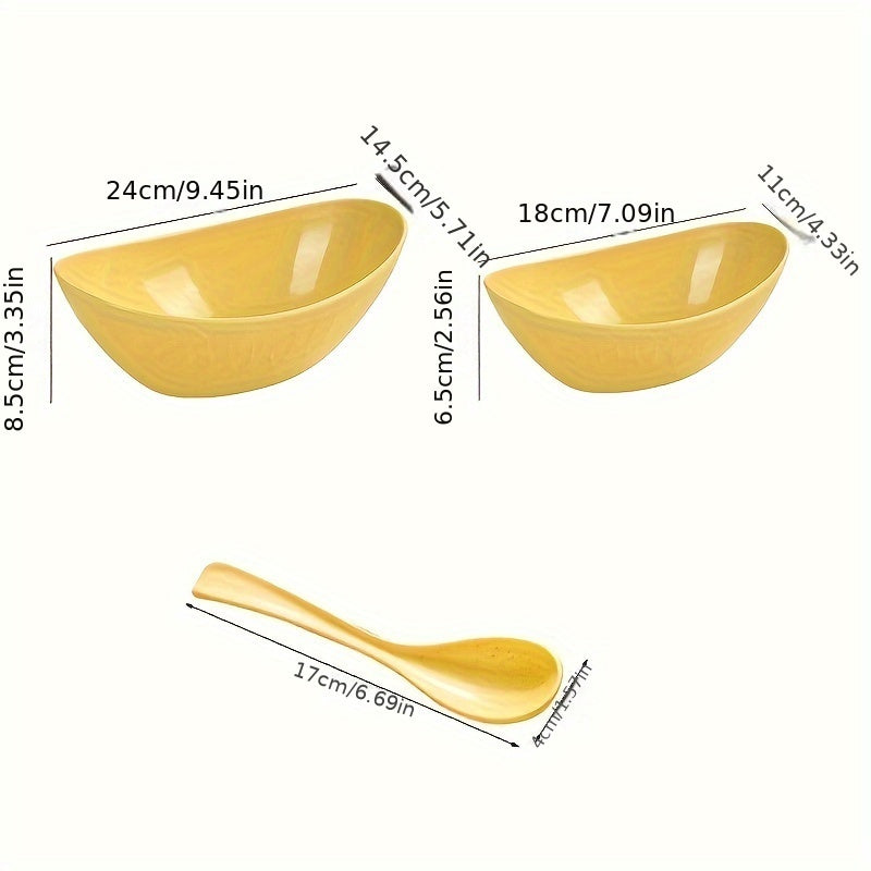 2-piece set of silvery ingot wheat straw serving bowls with spoon. Reusable, unbreakable, and lightweight kitchen supplies for salads, desserts, and pasta.