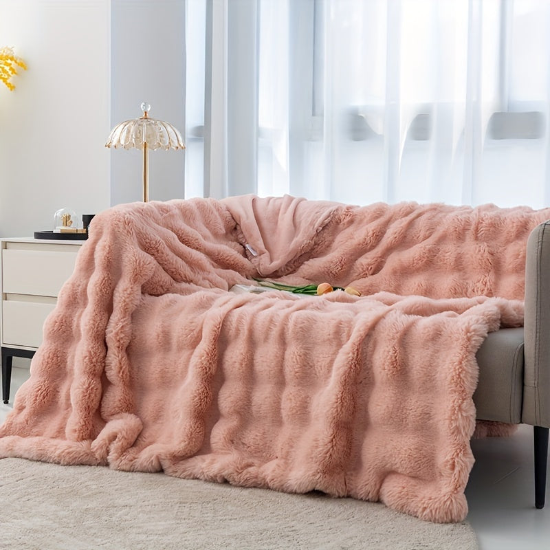 Thickened Bubble Plush Blanket with Imitation Rabbit Fur, Soft and Luxurious Office or Home Nap Blanket, Milk Fleece Sofa Throw Blanket