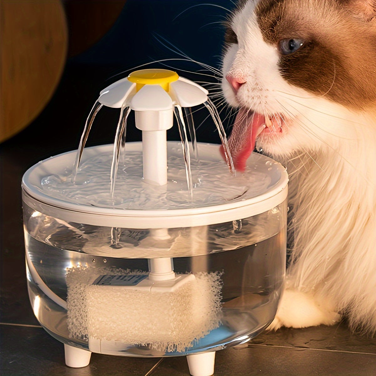 Quiet 1.5L clear pet water fountain – USB powered, easy to clean, for cats and small pets.