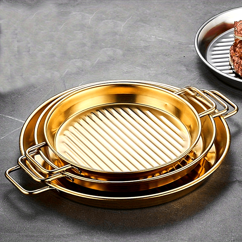 1 set of 3 pieces of round striped stainless steel rose golden baking pans, with sizes measuring 16.51cm, 19.05cm, and 21.59cm. These pans come with double handles and are suitable for both home and commercial use. Featuring a striped design, these