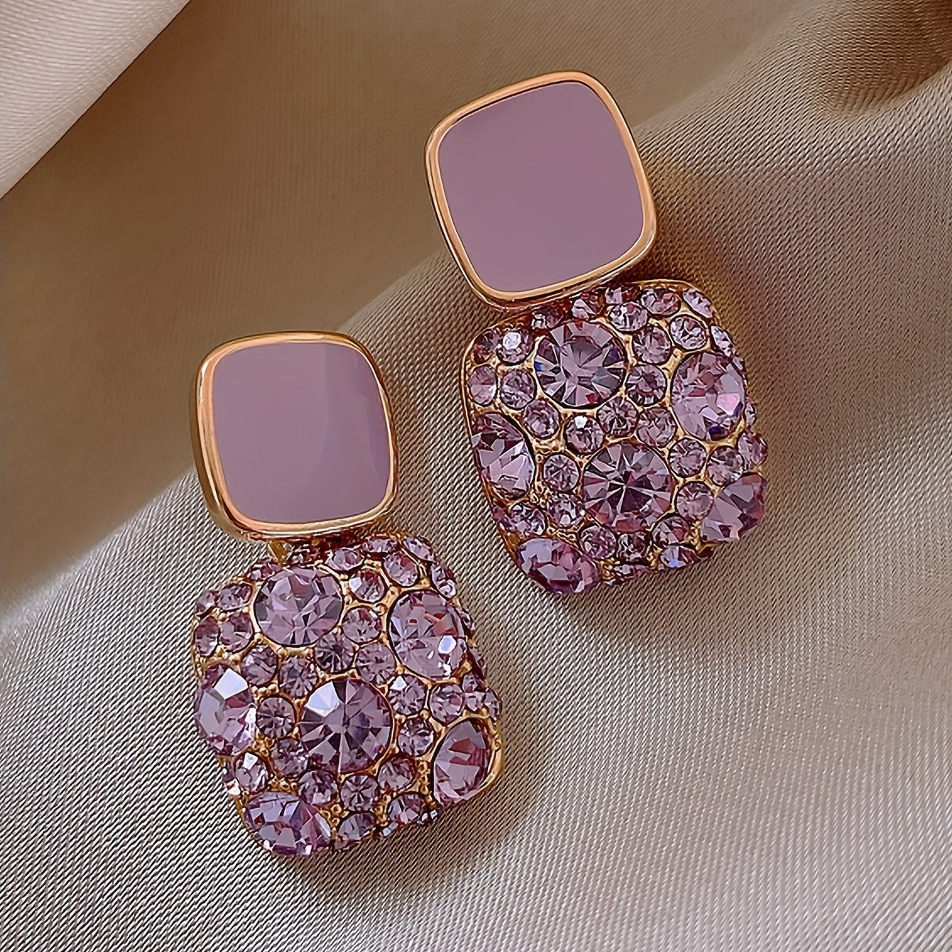 Luxurious square-shaped dangle earrings with rhinestone and alloy design for elegant banquet parties.