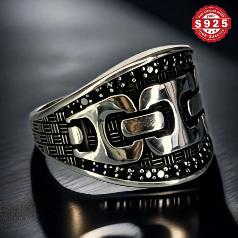 925 Sterling Silver Band Ring with Vintage Style and Unisex Handcrafted Gothic Chain Pattern. Features Natural Agate Inlay and Silver Plating, perfect for Him as a unique gift. Ideal for Weddings, Parties, Daily Wear, with the June Birthstone and for