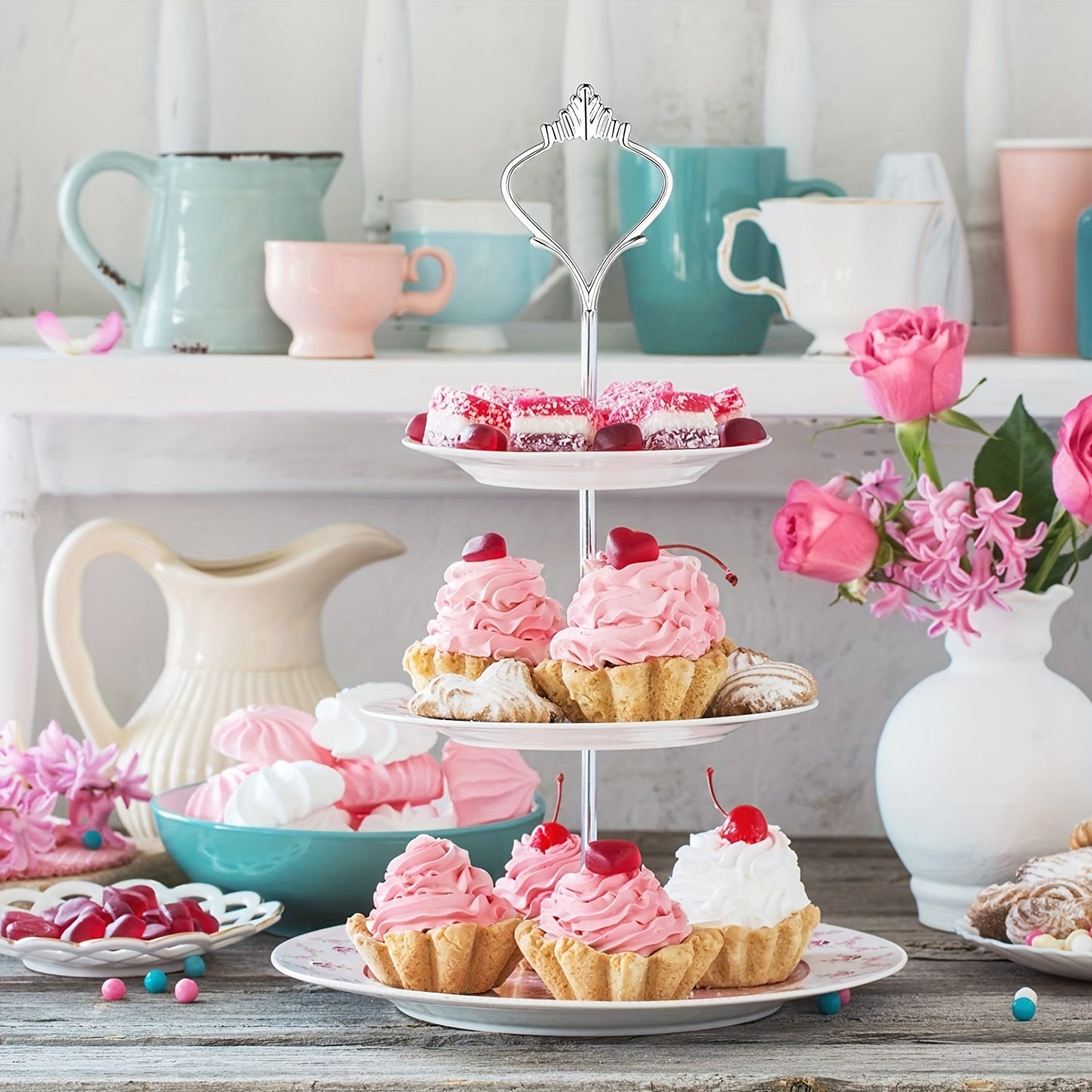 Gold and silver cake stand accessories with 3-tier mold crown resin craft for weddings and parties. Ideal for serving cupcakes and desserts.