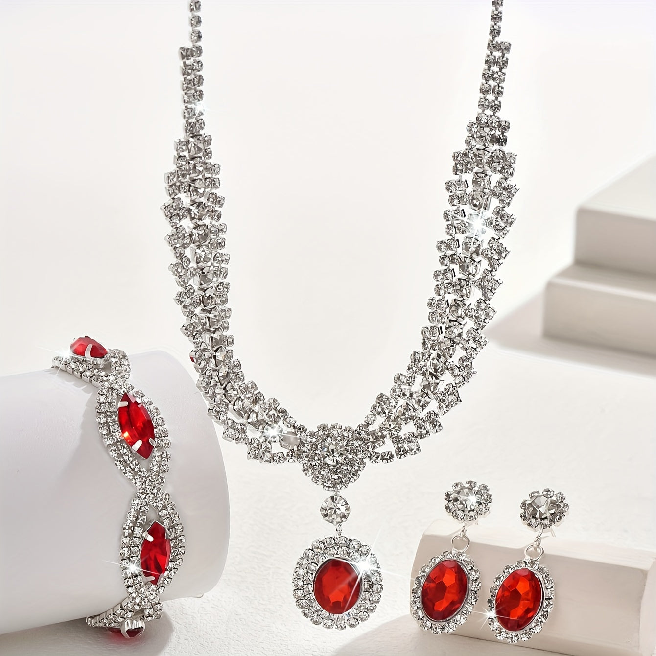 Stunning Bridal Jewelry Set featuring a Necklace and Earrings, Made with Silvery-Plated Copper and Rhinestone Detailing, Ideal for Weddings and Special Events