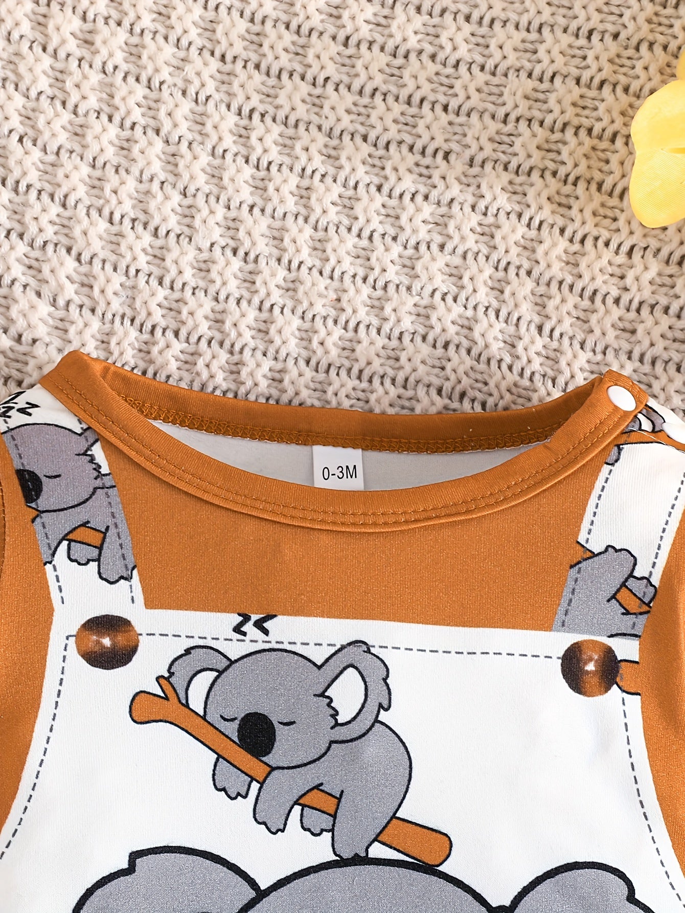 Casual, cute fake two-piece bodysuit with cartoon elephant print for baby boys, ideal for outdoor wear.