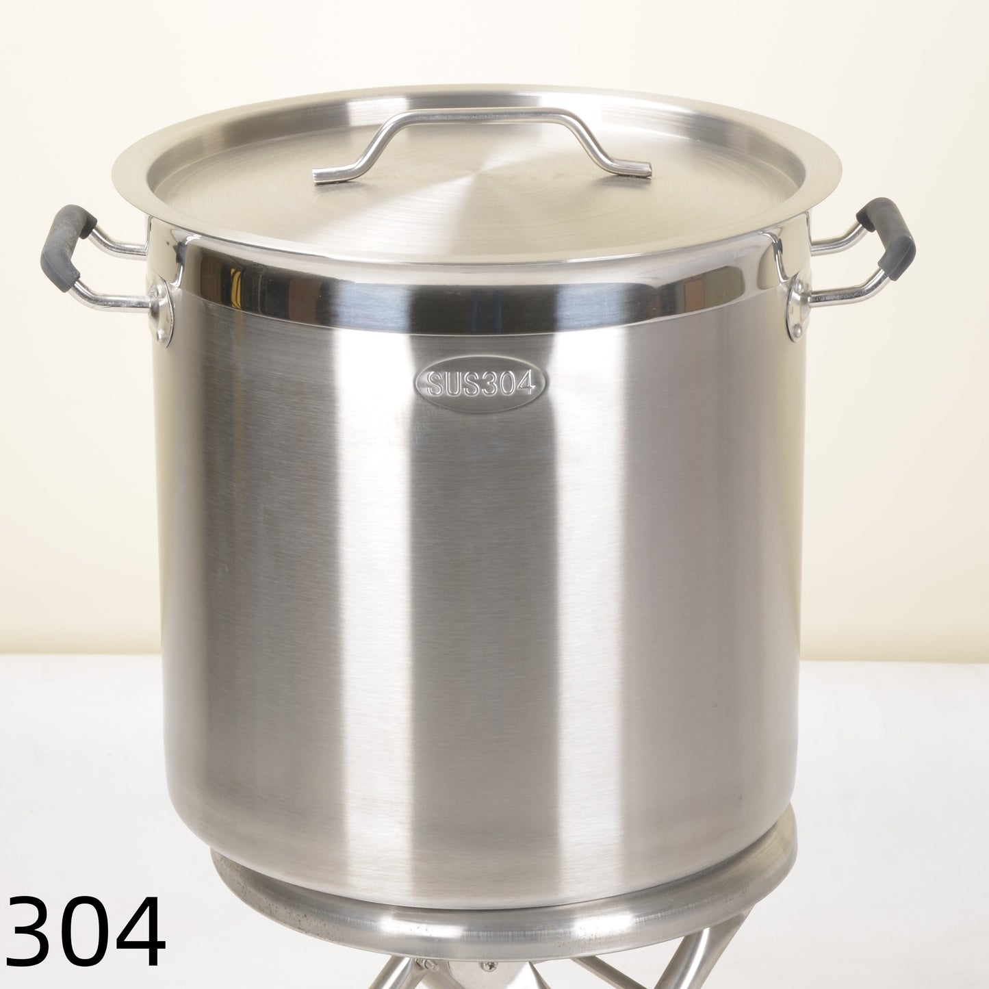 Stainless Steel Composite Bottom High Body Bucket, Large Soup Capacity, Meat and Oil Container, Kitchen Must-Have for Home or Canteen, 1.0mm Thick, 30cm Diameter x 30cm Height, with Lid.