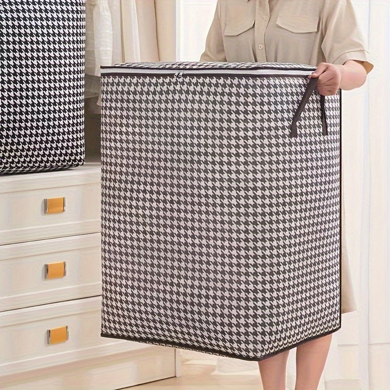 This storage box features classic houndstooth fabric with a thickened design for storing clothes, quilts, and other items. It is dustproof and moisture-proof, and includes a double zipper and handles for easy access. Perfect for use at home, while