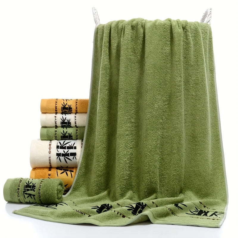 Set of 3 Bamboo Fiber Towels: 1 Bath Towel (69.85*139.7cm) and 2 Hand Towels (33.02*73.66cm). Ideal for household or bathroom use.