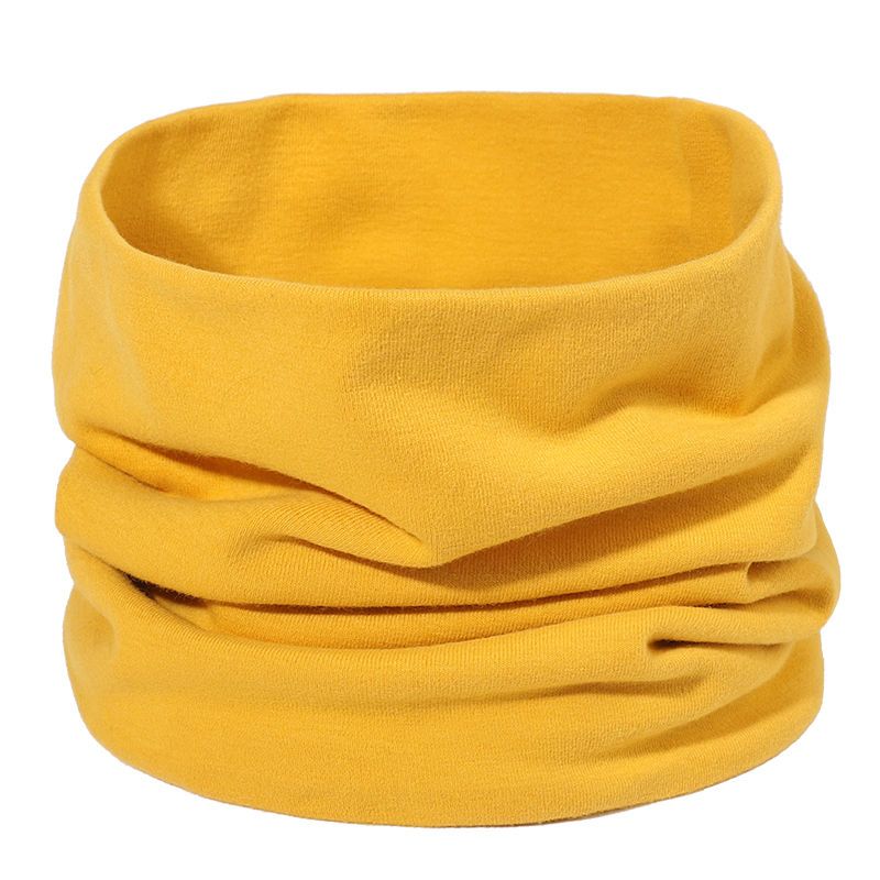 Knitted scarves for men and women to keep warm in autumn and winter with pullover neck sleeves.