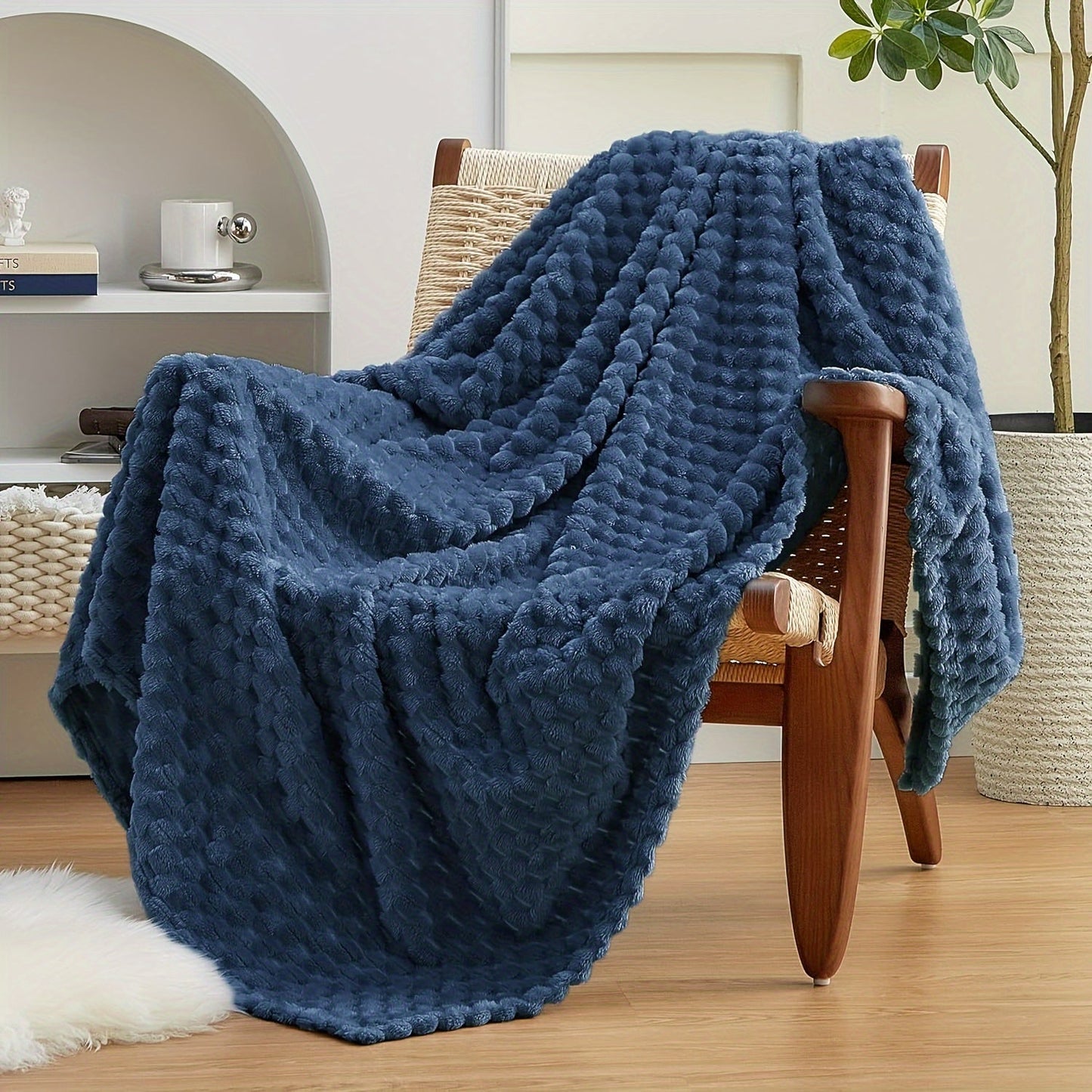 Soft and cozy 3D fleece throw blanket for couch or bed, featuring a stylish fluffy design. Thick, warm, and large plush sherpa blanket perfect for snuggling up on the sofa.